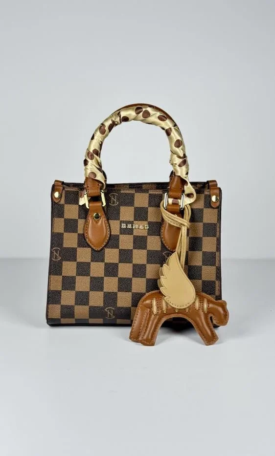 شنطة جيتا - لون بني